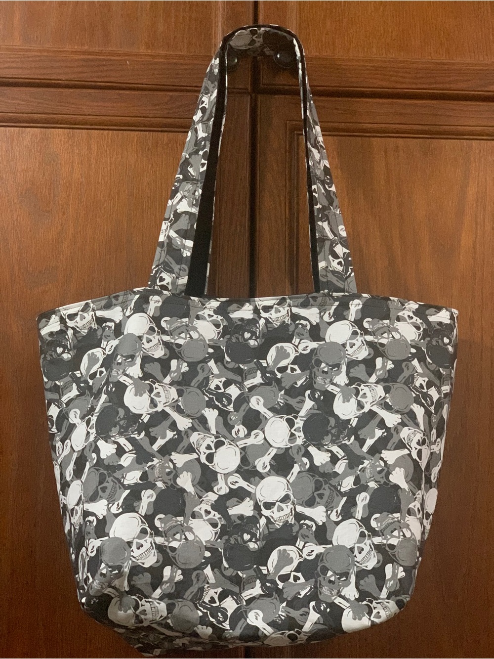 Skull Print Tote Bag in Black & Gray